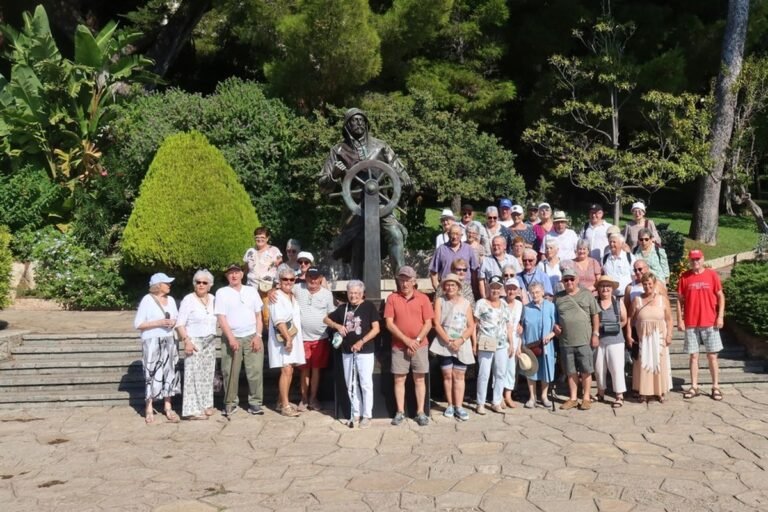 Le club des aînés de Lanobre explore la Côte d’Azur : Grasse, Cannes, Antibes et la Principauté