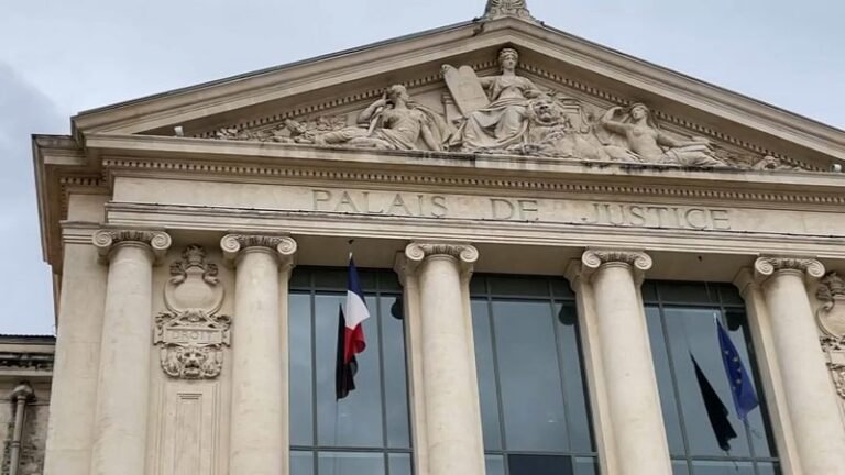 Le corps d&rsquo;une femme « dissimulé sous des sacs plastiques » découvert lors d&rsquo;un contrôle douanier, une enquête ouverte pour « meurtre sur ex-conjoint »