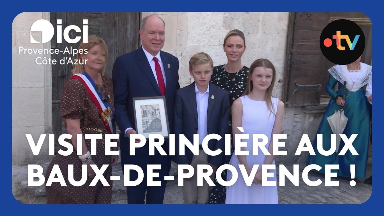 Le prince Albert II, Charlène de Monaco et leurs enfants aux Baux-de-Provence pour une cérémonie