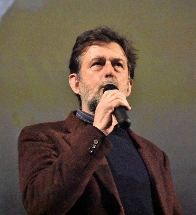 L’habitué de Cannes Nanni Moretti choisit la Mostra pour ‘Succederà questa notte’, avec Louis Garrel et Hippolyte Girardot