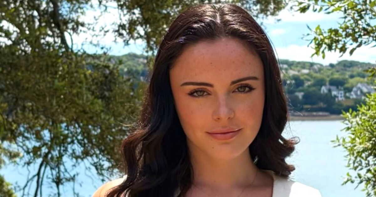 Miss France 2027 : qui est Margot Ferré-Bernard, Miss Bretagne 2026, qui rêve de devenir juge pour enfants ?