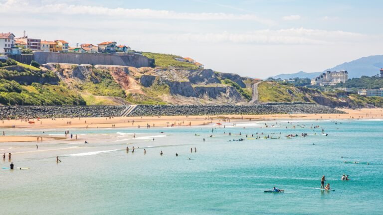 Ni Cannes, ni Nice : les voyageurs se tournent désormais vers « la petite Californie de France » dans le sud-ouest