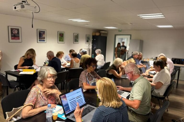 « Nous essayons de capter l’air du temps » : la joie d’apprendre à tout âge avec Cannes Université, l’association qui propose cours et conférences toute l’année