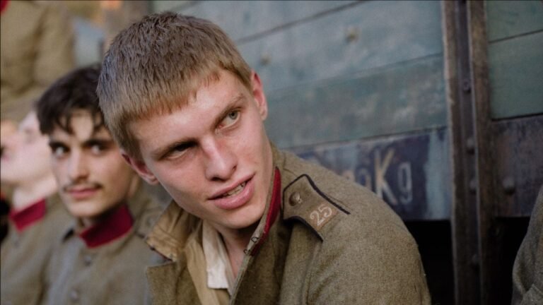 Premières images Les Braves : ce film de guerre primé à Cannes révèle deux acteurs à suivre de près