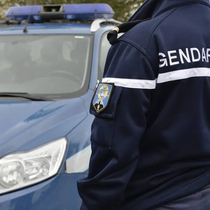 Un avion biplan s’écrase dans le Var, le pilote et sa passagère tués  (Ouest-France)