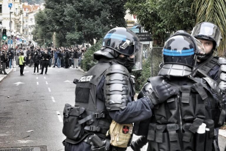 650 fonctionnaires mobilisés, rassemblements non déclarés interdits à Nice et Cannes, contrôles dans les gares : on connaît le dispositif de sécurité déployé pour la manifestation de samedi à Nice