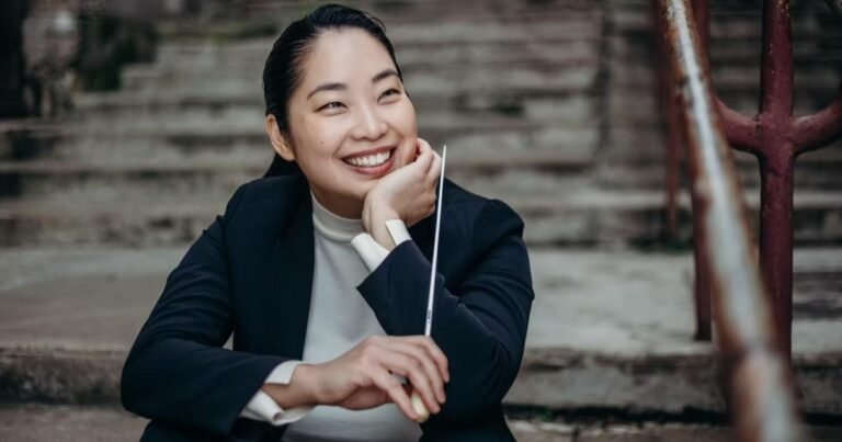 À Cannes, la chef d’orchestre coréenne Holly Choe se pose en baguette prometteuse