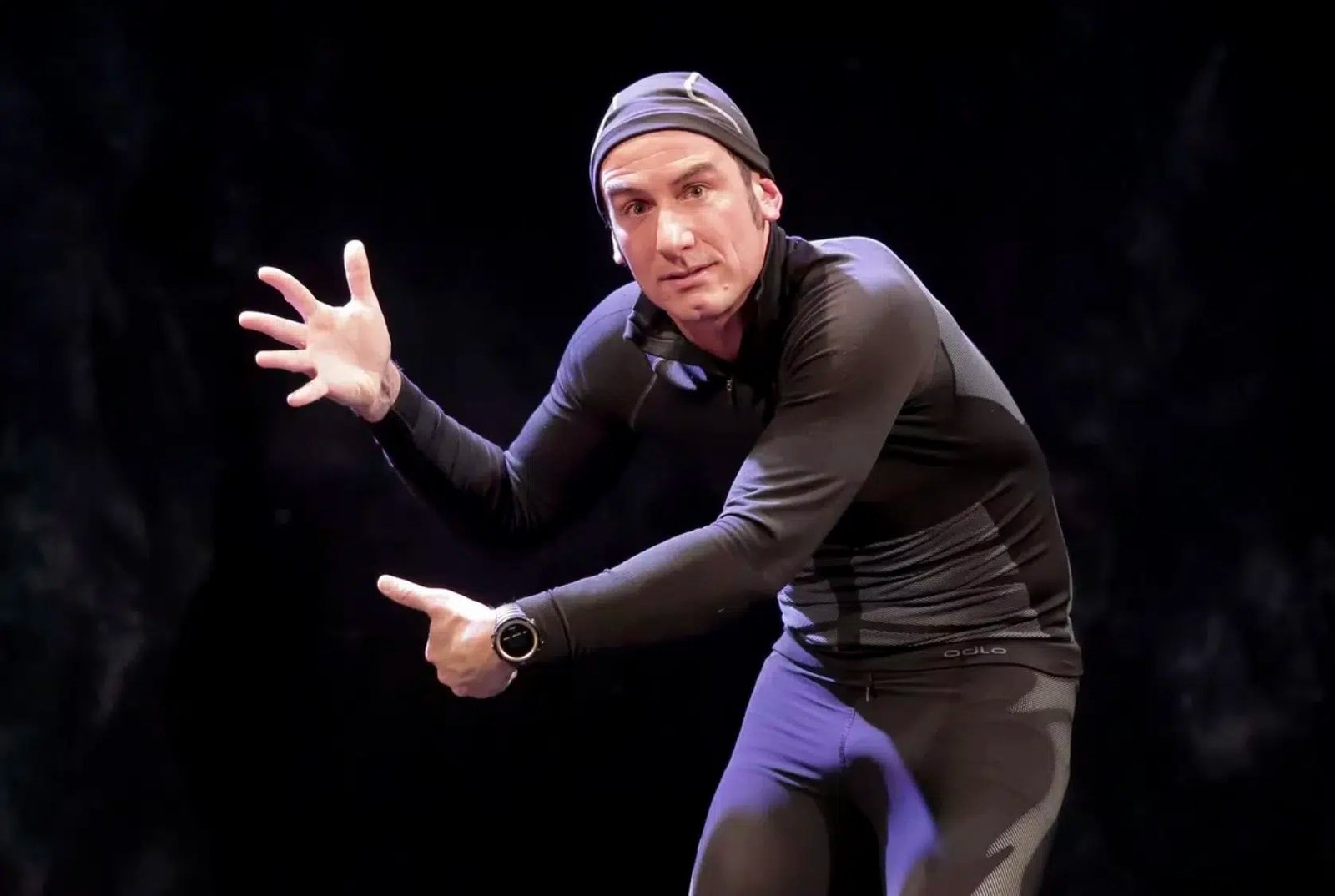 À Mandelieu, l’humoriste Yohann Métay va monter sur scène pour la bonne cause avec son show hilarant sur la course extrême