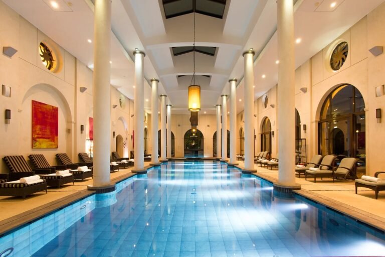 À moins d&rsquo;une heure de Cannes, cet hôtel 5 étoiles niché dans une bastide provençale sacré meilleur spa de France 2026