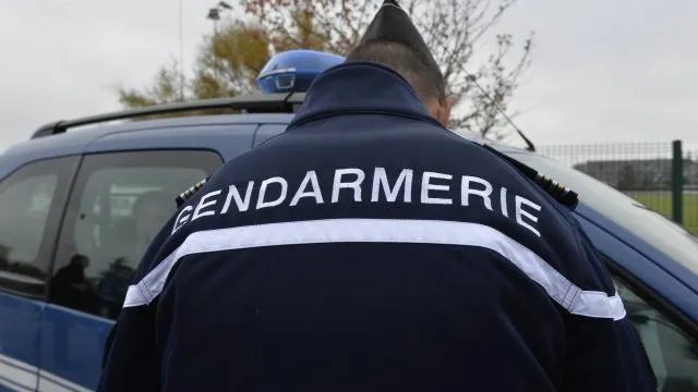 Après un contrôle routier, les gendarmes découvrent plusieurs kilos de cocaïne et de cannabis chez un conducteur  (Ouest-France)