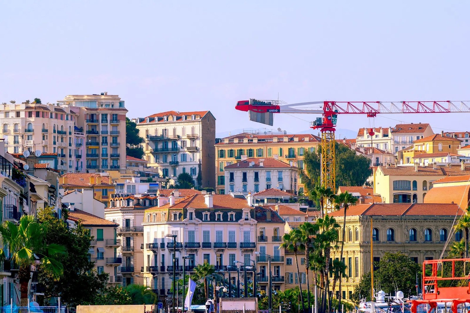 Cannes valide une nouvelle taxe sur les logements vacants dès 2027 pour remettre des biens sur le marché