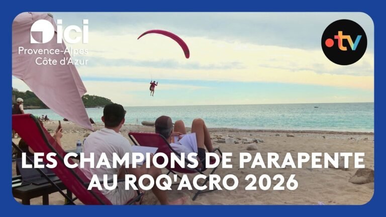 Des champions de voltige en parapente au-dessus de la Méditerranée, c&rsquo;est le Roq&rsquo;Acro 2026