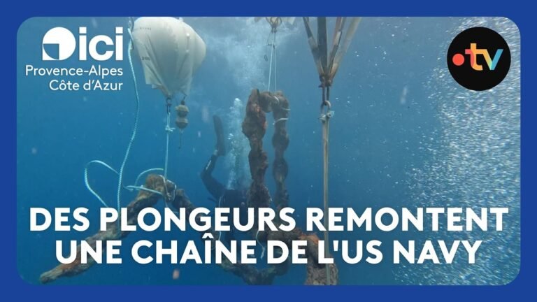 Des plongeurs remontent une chaîne d&rsquo;un navire de guerre de l&rsquo;US Navy à Villefranche-sur-Mer