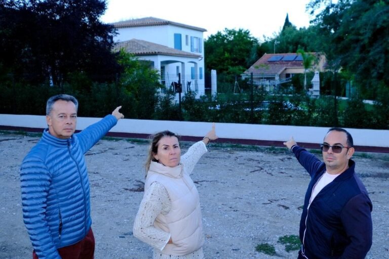 « Elle est plus proche de notre maison que de la sienne » : près de Cannes, ces habitants sont vent debout contre l’implantation d’une antenne-relais 5G de 23 mètres sur le terrain d’un de leur voisin