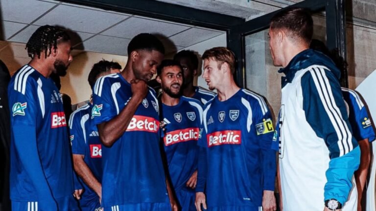 FCVB – AS Cannes : premier décollage pour Hakim Malek en championnat