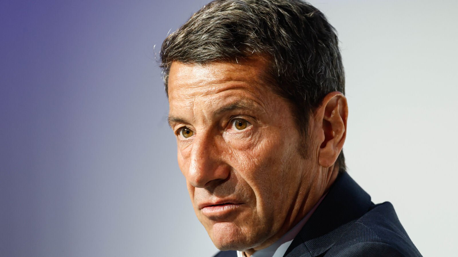 « Il a une popularité grandissante » : David Lisnard, le candidat qui ébranle la droite