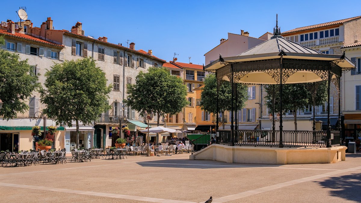 Investissement locatif : Antibes rapporte plus que Cannes (et de loin)