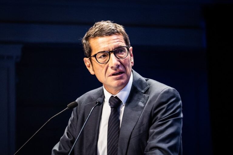 Le maire de Cannes, David Lisnard, s&rsquo;agace après avoir été interrogé sur le 17 octobre 1961 : « Je m&rsquo;en fous, c