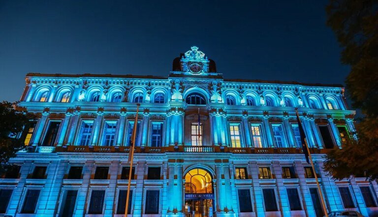 Movember à Cannes : illuminations et actions de sensibilisation