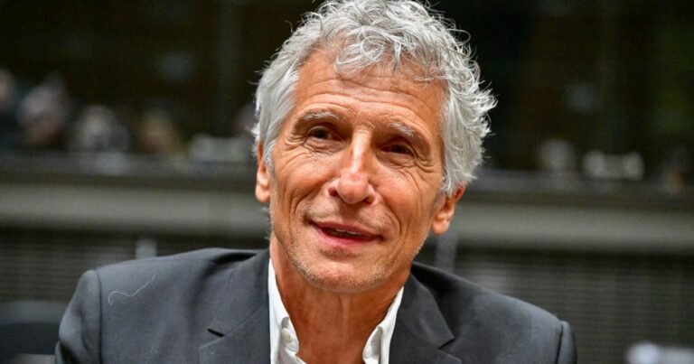Nagui, “chez les curés” à Cannes : cette école privée catholique où l’animateur de N’oubliez pas les paroles a été scolarisé pendant sept ans