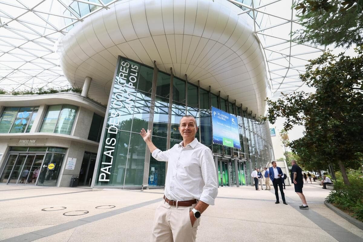 Politique zéro dégradation, « sport attitude »… Comment Antibes, Grasse et Mandelieu tentent d’exister face au (puissant) Palais des festivals de Cannes ?