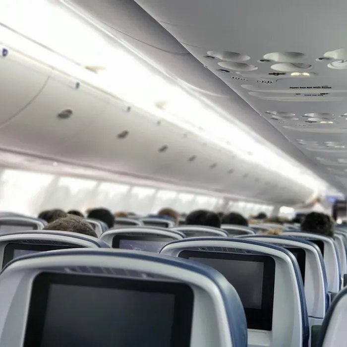 Prison ferme pour un Varois qui avait agressé sexuellement sa voisine de rangée dans un avion