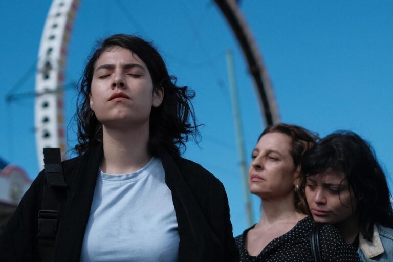 “Ton animal maternel” : un film rare et sensible sur les solitudes de trois femmes, récompensé à Cannes