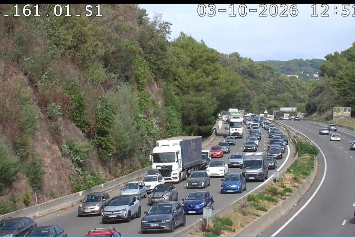 Un accident de plusieurs véhicules sur l’A8 près de Mougins, provoque un fort ralentissement en direction de Marseille