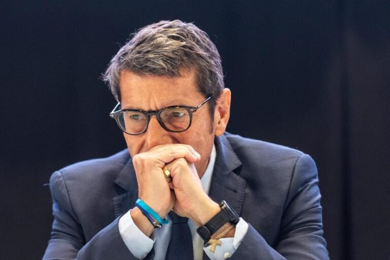 « Vos propos sont pour nous inacceptables » : le candidat à la présidentielle David Lisnard recadré par l’association des maires de France
